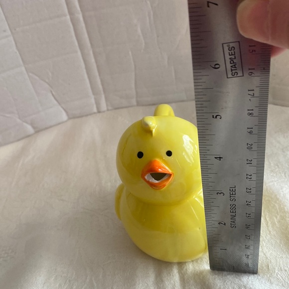 NWOT whimsical chick creamer. Great for Easter or anytime. - Picture 7 of 7